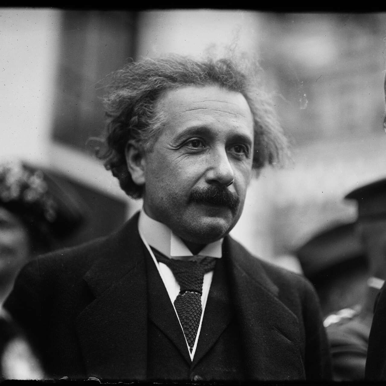 Albert Einstein Eenyu Ture
